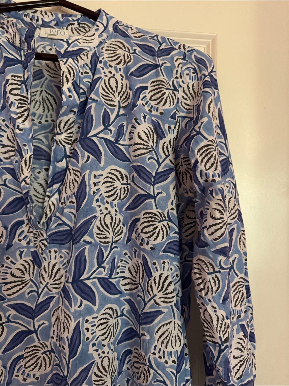 EUC Livro Maxi Caftan, Blue block print Size M - Picture 2 of 9